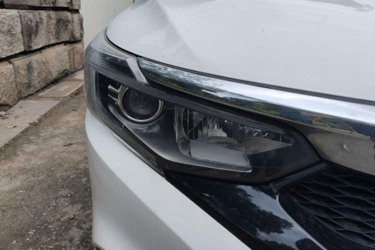 Used Honda Crider 2019 180 Turbo CVT Luxury Edition China VI Emission Standard Right Front Headlight