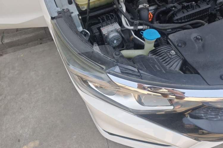 Used Honda Crider 2019 180 Turbo CVT Luxury Edition China V Right Front Headlight