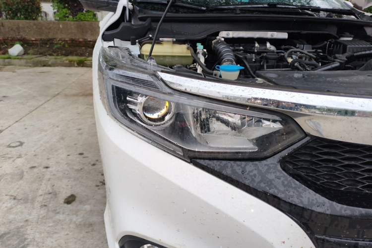 Used Honda Crider 2019 180 Turbo CVT Luxury Edition China V Right Front Headlight