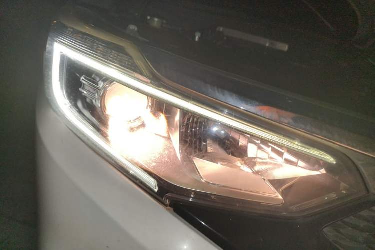 Used Honda Crider 2019 180 Turbo CVT Luxury Edition China V Right Front Headlight