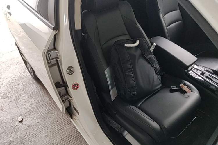 Used Honda Crider 2019 180 Turbo CVT Luxury Edition China VI Emission Standard Right Front Seat