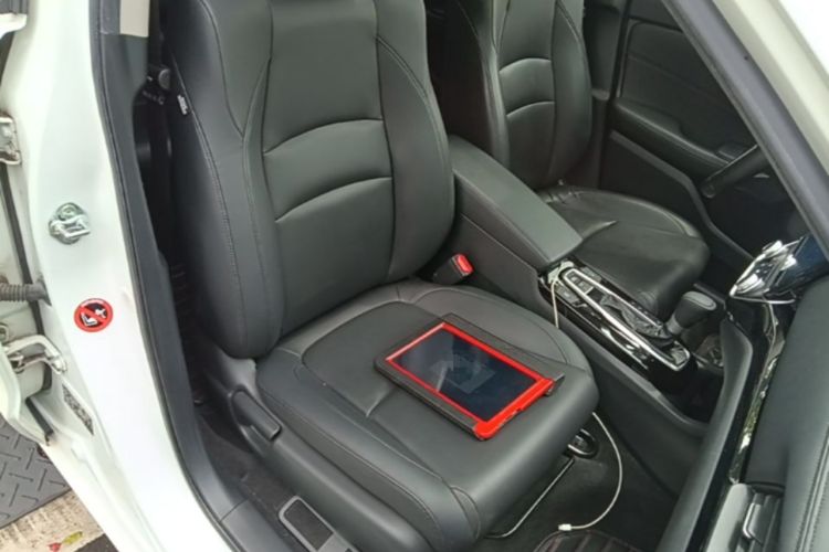 Used Honda Crider 2019 180 Turbo CVT Luxury Edition China V Right Front Seat