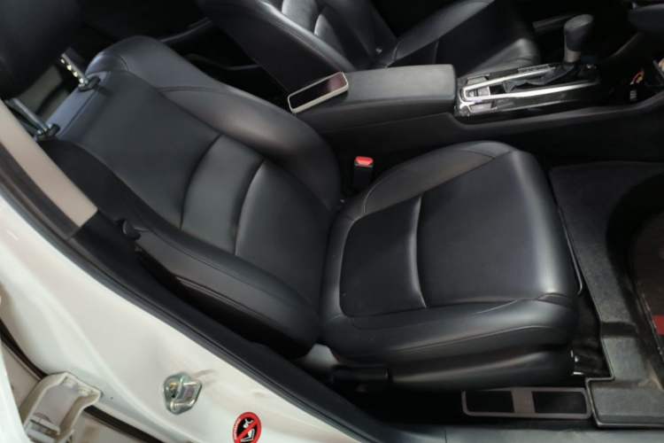Used Honda Crider 2019 180 Turbo CVT Leading Edition China V Right Front Seat