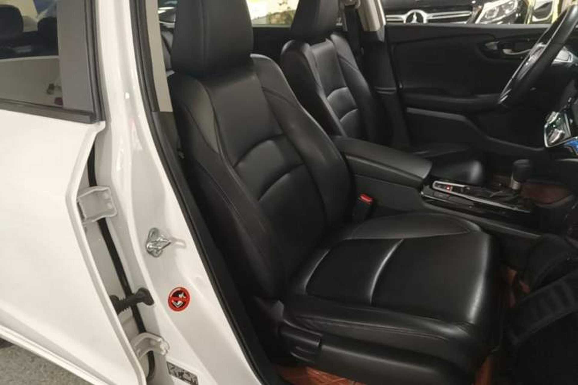 Used Honda Crider 2019 180 Turbo CVT Leading Edition China VI Right Front Seat
