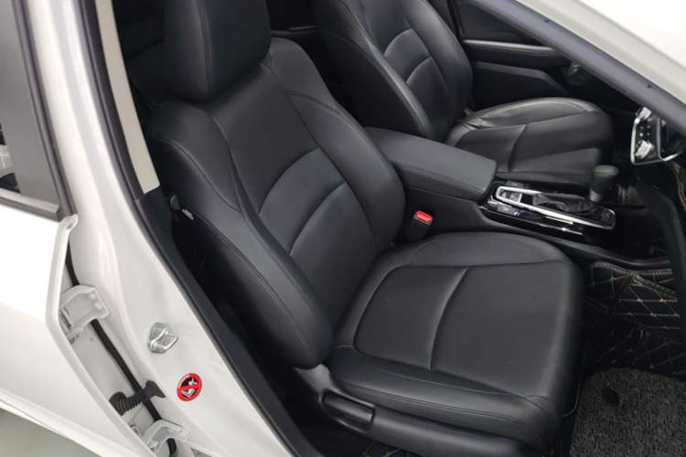 Used Honda Crider 2019 180 Turbo CVT Leading Edition China VI Right Front Seat