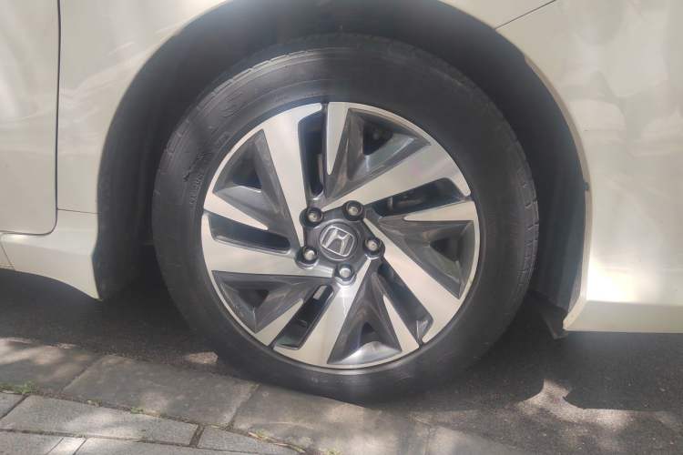 Used Honda Crider 2019 180 Turbo CVT Luxury Edition China V Right Front Wheel Hub
