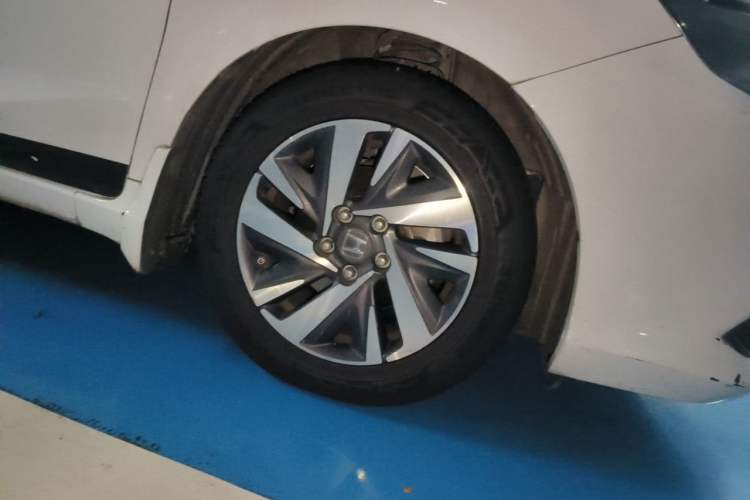 Used Honda Crider 2019 180 Turbo CVT Luxury Edition China V Right Front Wheel Hub
