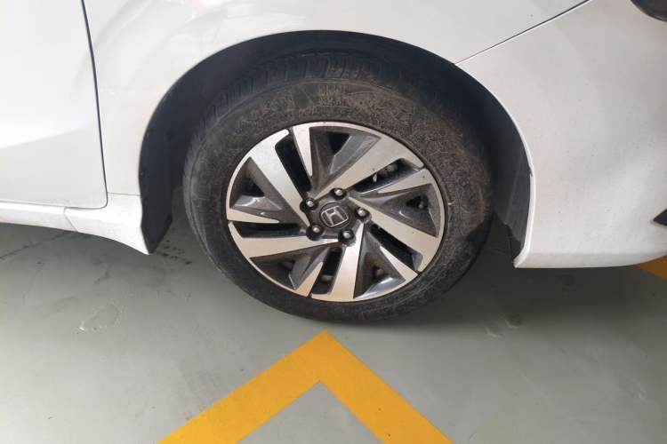 Used Honda Crider 2019 180 Turbo CVT Luxury Edition China V Right Front Wheel Hub