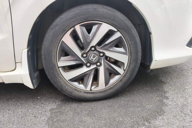 Used Honda Crider 2019 180 Turbo CVT Comfort Edition China V Right Front Wheel Hub