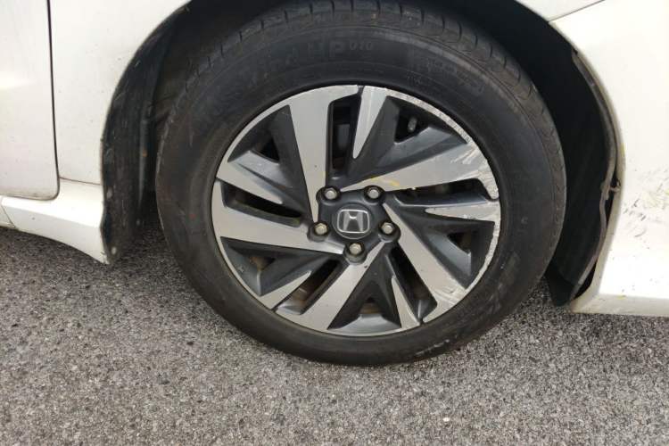 Used Honda Crider 2019 180 Turbo CVT Luxury Edition China V Right Front Wheel Hub