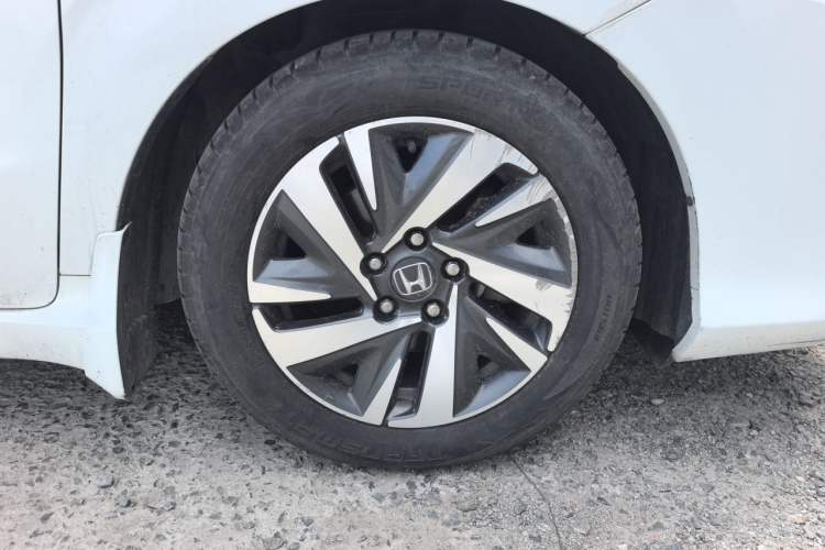 Used Honda Crider 2019 180 Turbo CVT Luxury Edition China V Right Front Wheel Hub