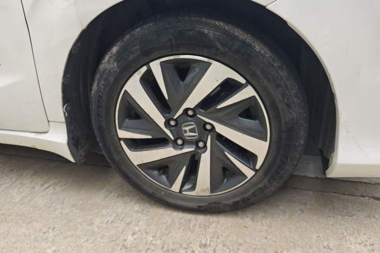 Used Honda Crider 2019 180 Turbo CVT Comfort Edition China V Right Front Wheel Hub