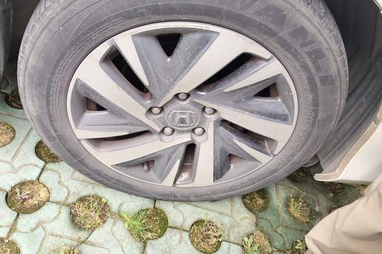 Used Honda Crider 2019 180 Turbo CVT Comfort Edition China V Right Front Wheel Hub