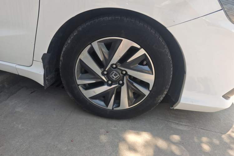 Used Honda Crider 2019 180 Turbo CVT Luxury Edition China V Right Front Wheel Hub