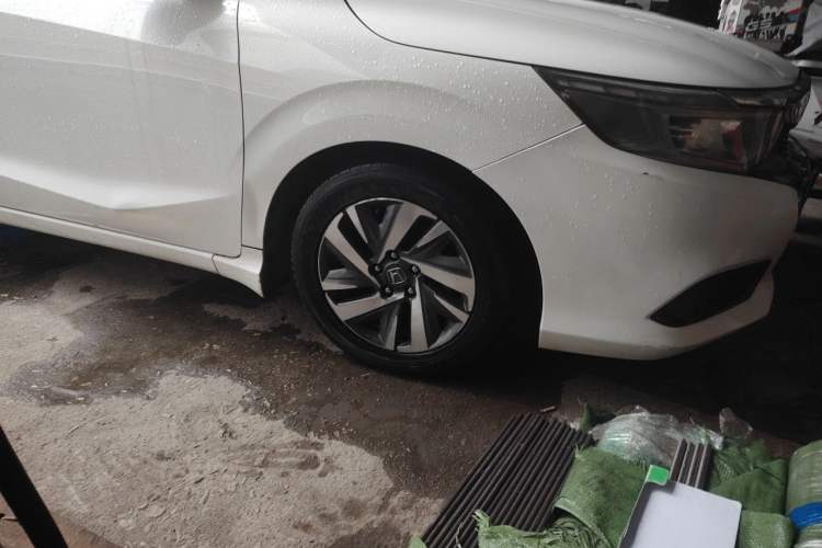 Used Honda Crider 2019 180 Turbo CVT Comfort Edition China V Right Front Wheel Hub