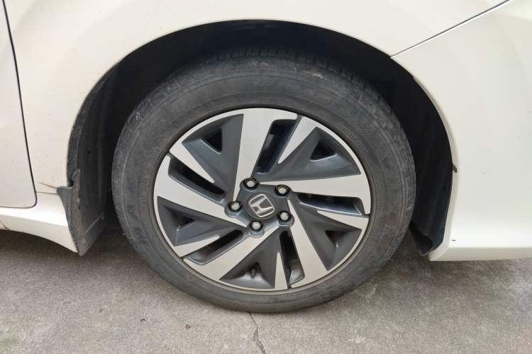 Used Honda Crider 2019 180 Turbo CVT Luxury Edition China V Right Front Wheel Hub