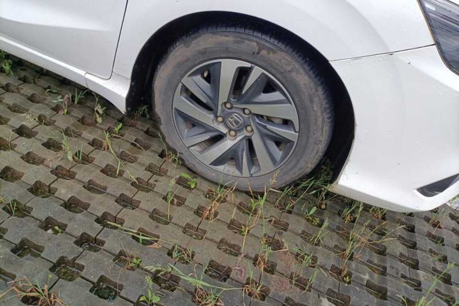 Used Honda Crider 2019 180 Turbo CVT Luxury Edition China V Right Front Wheel Hub