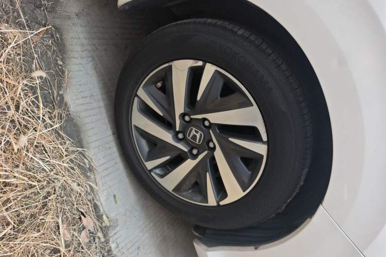Used Honda Crider 2019 180 Turbo CVT Leading Edition China V Right Front Wheel Hub