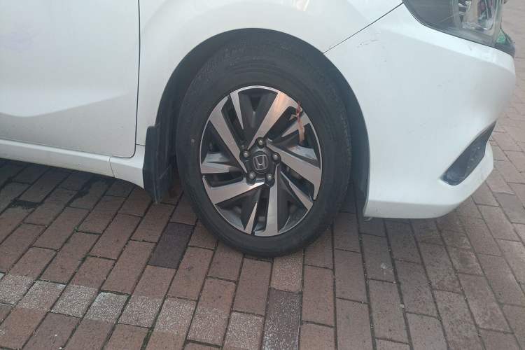 Used Honda Crider 2019 180 Turbo CVT Comfort Edition China V Right Front Wheel Hub