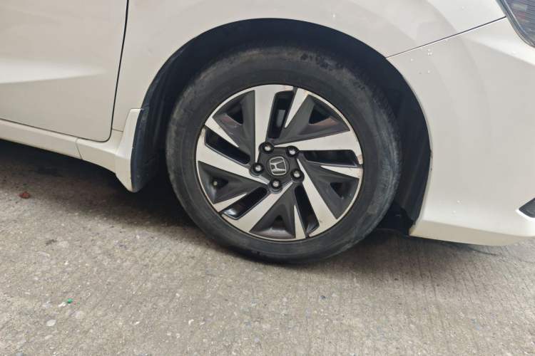 Used Honda Crider 2019 180 Turbo CVT Comfort Edition China V Right Front Wheel Hub