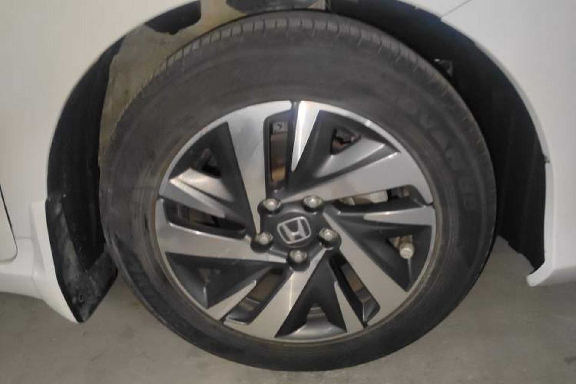 Used Honda Crider 2019 180 Turbo CVT Luxury Edition China V Right Front Wheel Hub