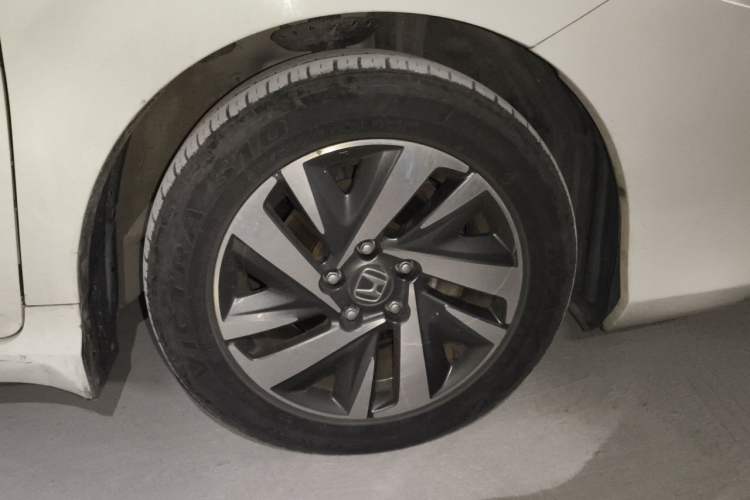 Used Honda Crider 2019 180 Turbo CVT Luxury Edition China V Right Front Wheel Hub