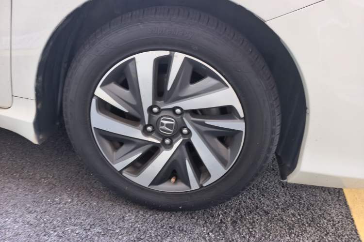 Used Honda Crider 2019 180 Turbo CVT Comfort Edition China V Right Front Wheel Hub