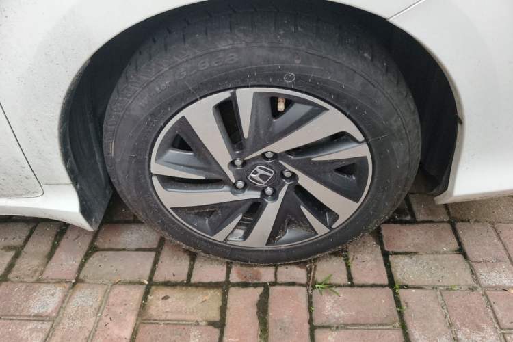 Used Honda Crider 2019 180 Turbo CVT Luxury Edition China V Right Front Wheel Hub