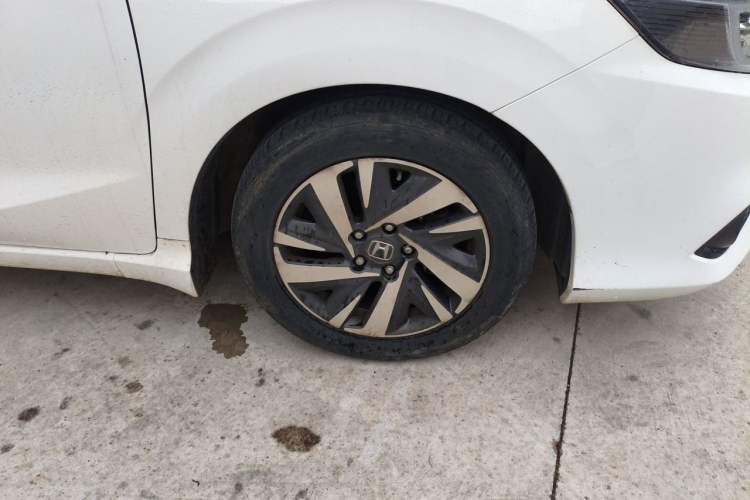 Used Honda Crider 2019 180 Turbo CVT Luxury Edition China V Right Front Wheel Hub