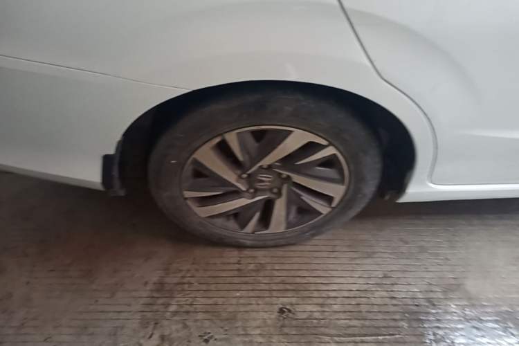 Used Honda Crider 2019 180 Turbo CVT Comfort Version China VI Right Rear Wheel Hub