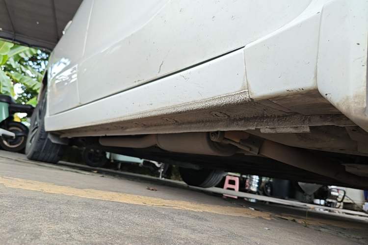 Used Honda Crider 2019 180 Turbo CVT Leading Edition China V Right Side Sill