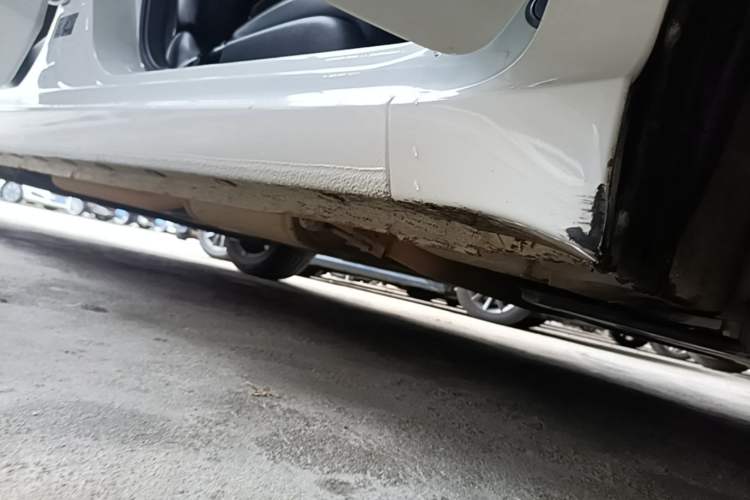 Used Honda Crider 2019 180 Turbo CVT Luxury Edition China VI Emission Standard Right Side Sill
