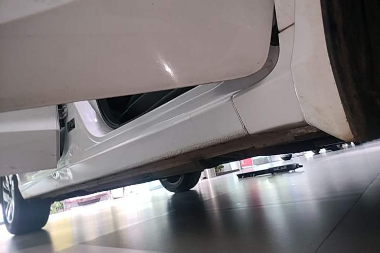 Used Honda Crider 2019 180 Turbo CVT Luxury Edition China VI Emission Standard Right Side Sill