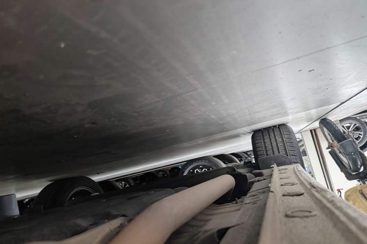 Used Honda Crider 2019 180 Turbo CVT Luxury Edition China VI Emission Standard Right Side Sill