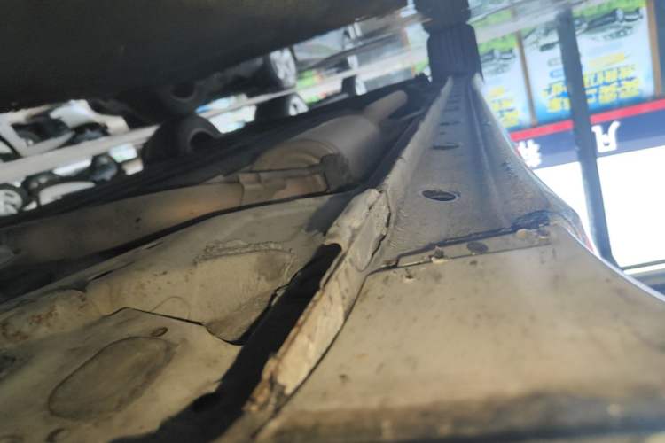 Used Honda Crider 2019 180 Turbo CVT Luxury Edition China VI Emission Standard Right Side Sill