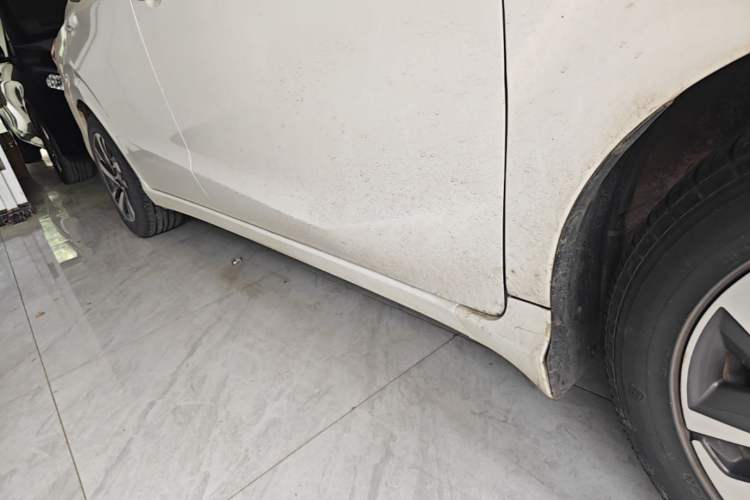 Used Honda Crider 2019 180 Turbo CVT Luxury Edition China VI Emission Standard Right Side Sill