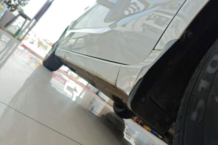 Used Honda Crider 2019 180 Turbo CVT Luxury Edition China VI Emission Standard Right Side Sill