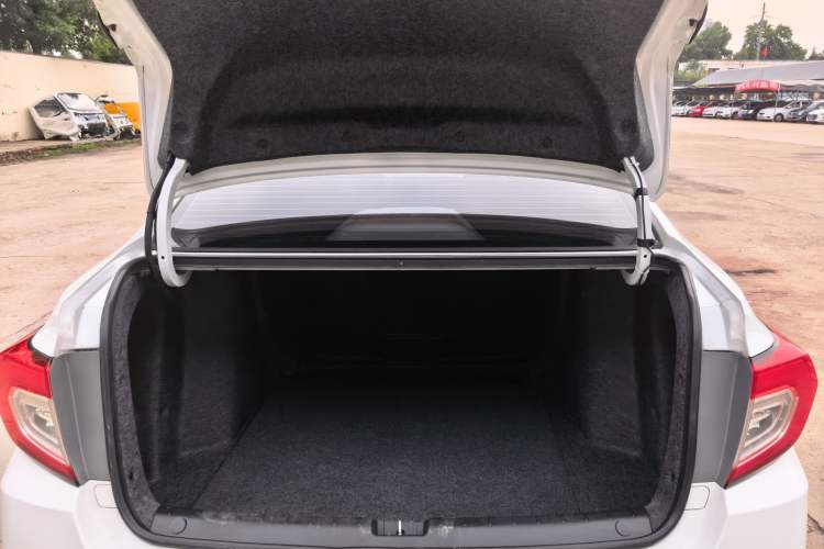 Used Honda Crider 2019 180 Turbo CVT Luxury Edition China VI Emission Standard Trunk