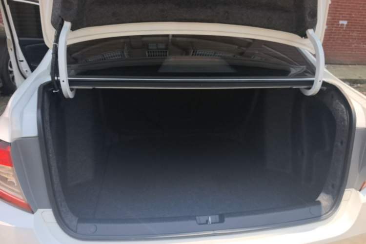 Used Honda Crider 2019 180 Turbo CVT Luxury Edition China VI Emission Standard Trunk