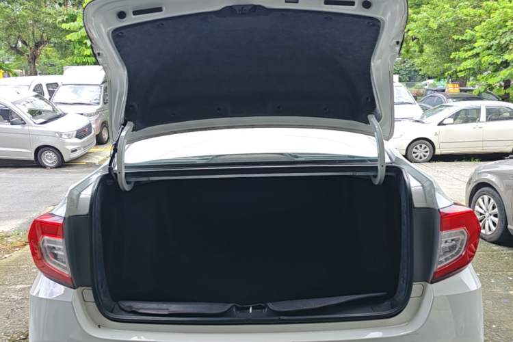 Used Honda Crider 2019 180 Turbo CVT Comfort Edition China V Trunk