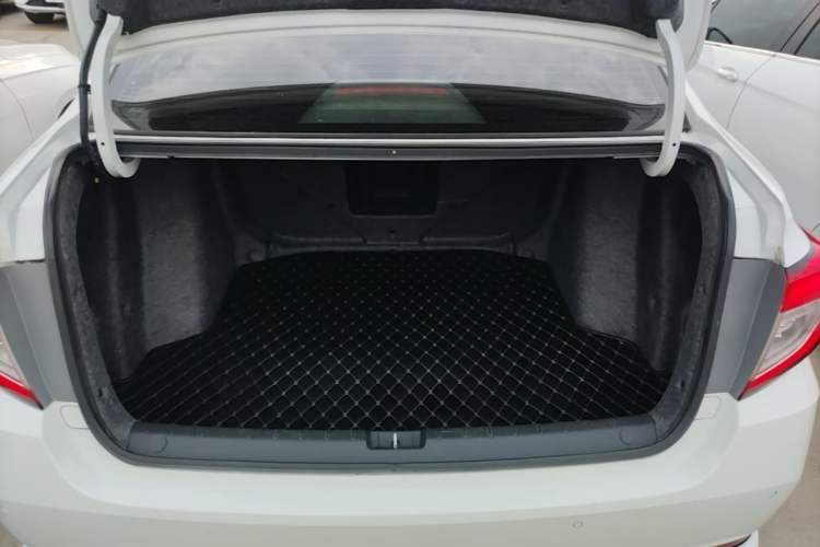 Used Honda Crider 2019 180 Turbo CVT Leading Edition China VI Trunk