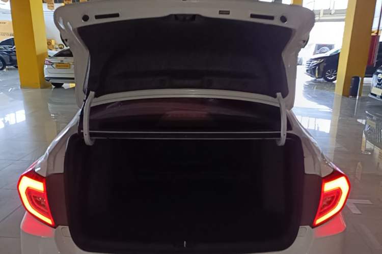 Used Honda Crider 2019 180 Turbo CVT Comfort Edition China V Trunk