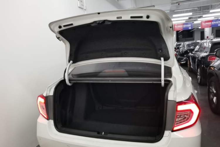 Used Honda Crider 2019 180 Turbo CVT Comfort Edition China V Trunk