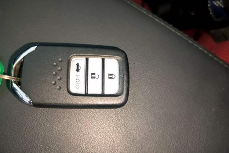 Used Honda Crider 2019 180 Turbo CVT Luxury Edition China VI Emission Standard Vehicle Key