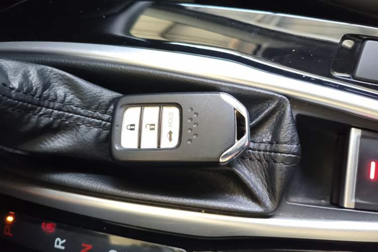 Used Honda Crider 2019 180 Turbo CVT Flagship Version China V Emission Standard Vehicle Key