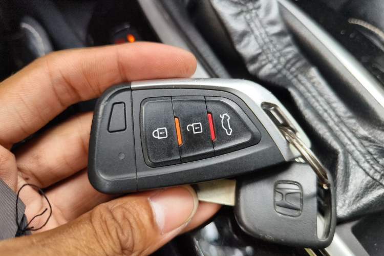 Used Honda Crider 2019 180 Turbo CVT Comfort Version China VI Vehicle Key