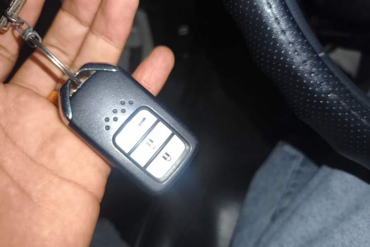 Used Honda Crider 2019 180 Turbo CVT Luxury Edition China VI Emission Standard Vehicle Key