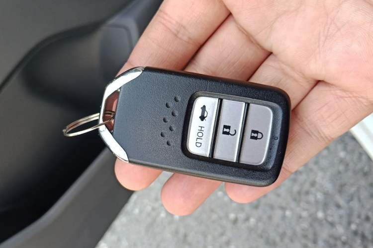Used Honda Crider 2019 180 Turbo CVT Luxury Edition China VI Emission Standard Vehicle Key