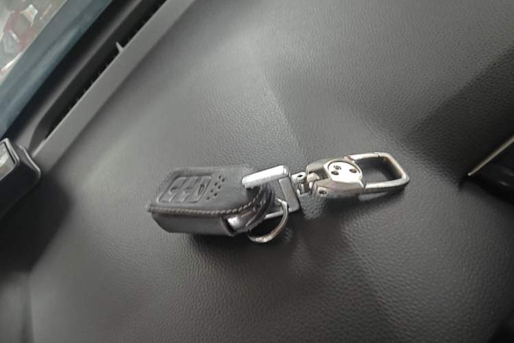 Used Honda Crider 2019 180 Turbo CVT Luxury Edition China VI Emission Standard Vehicle Key