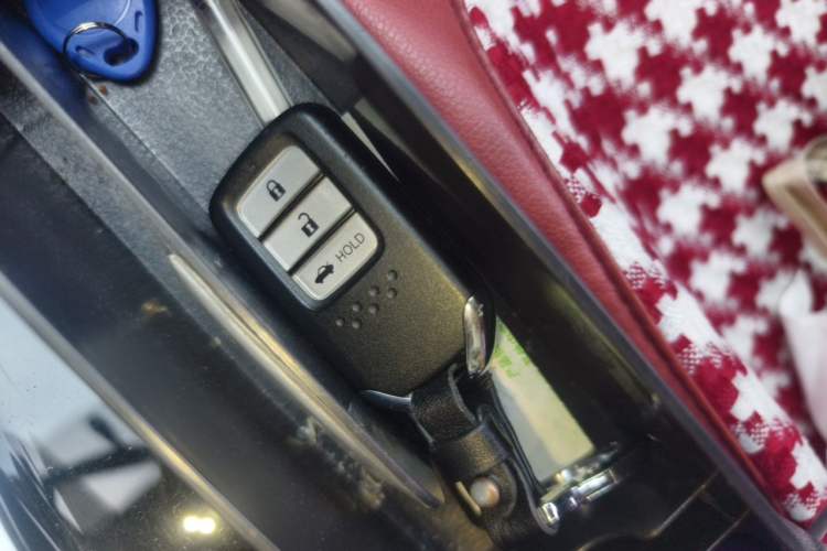 Used Honda Crider 2019 180 Turbo CVT Luxury Edition China VI Emission Standard Vehicle Key